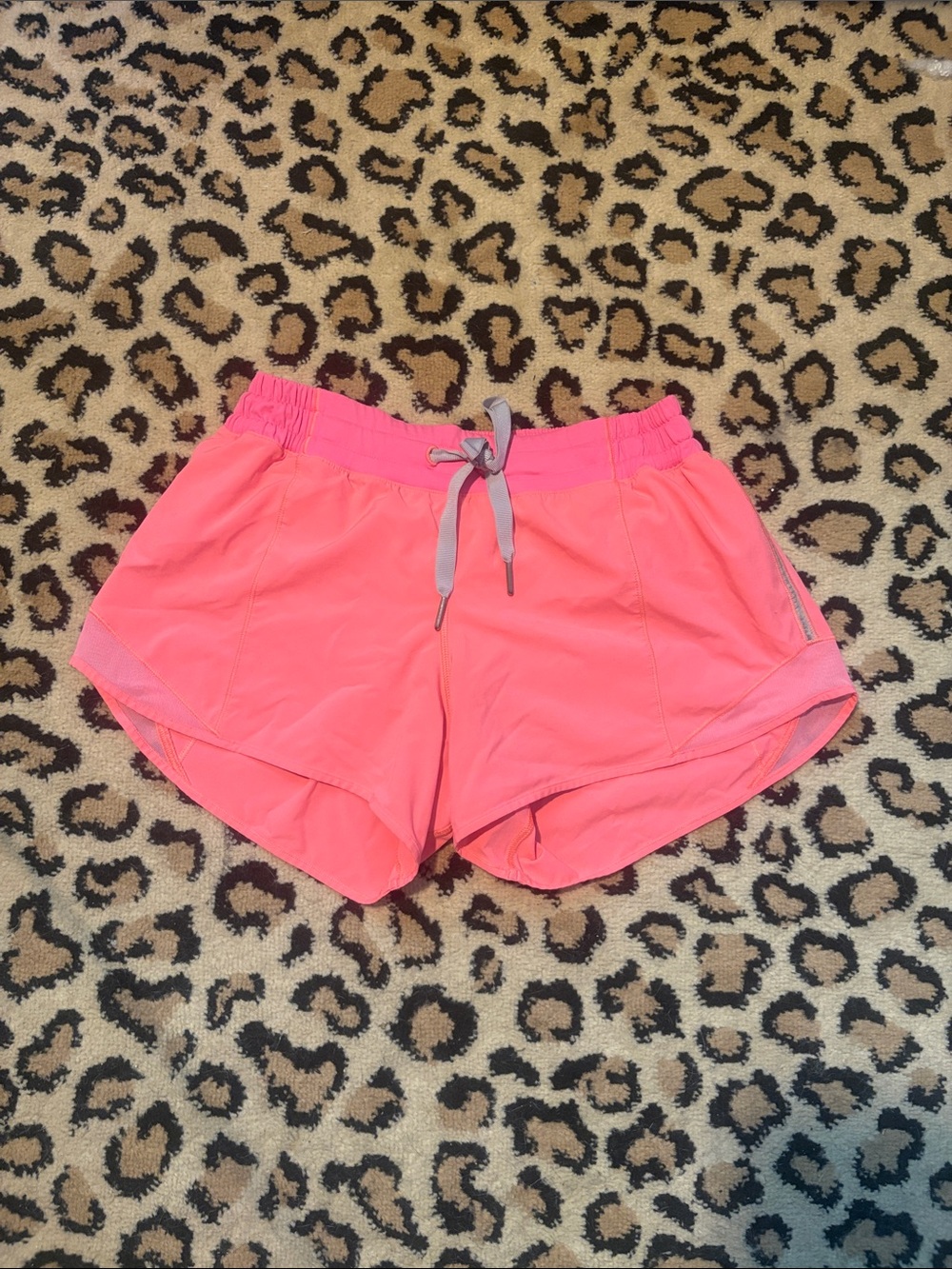 Rare lululemon hotty hot shorts